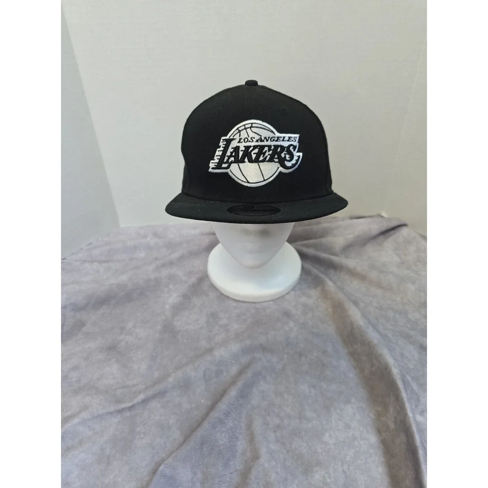 Los Angeles Lakers New Era 9FIFTY Snapback Hat Black White NBA Logo Cap Mens OS